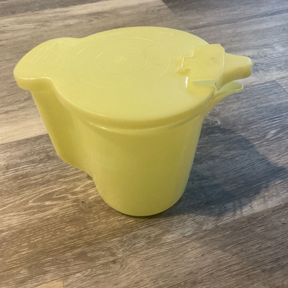 TUPPERWARE CREAMER PITCHER #131-1 FLIP TOP 131-2 1954- Millionaire Line Vtg
